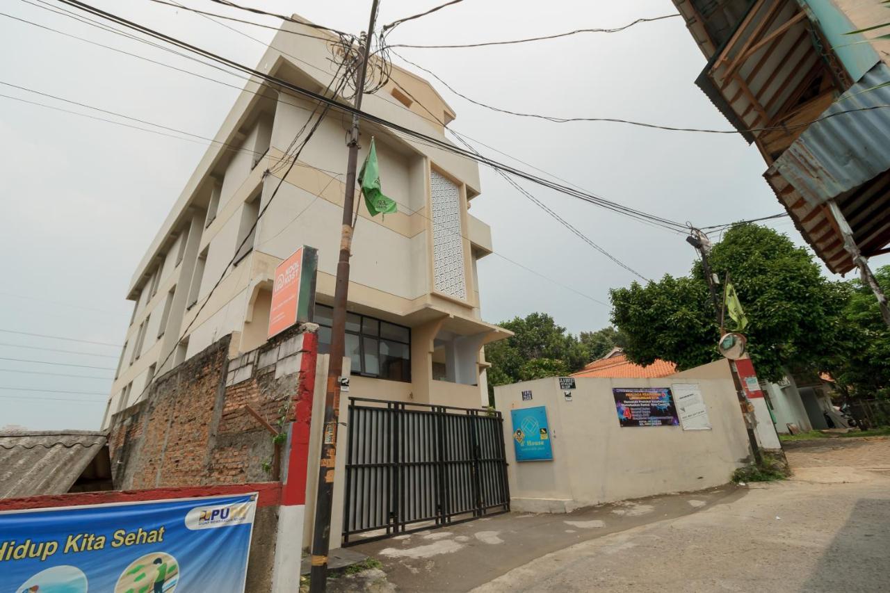 Koolkost Syariah Near Kampus Utama Universitas Budi Luhur Mencil Exterior foto